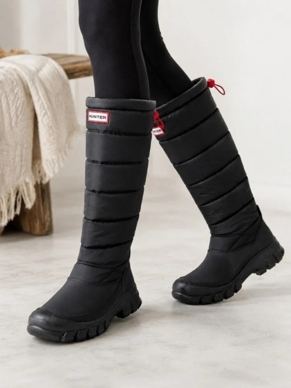 Hunter Women's Intrepid Tall Snow Boots Black Insulated Waterproof Quilted Sz 10